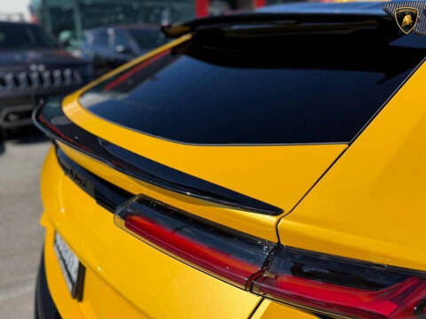 2024 Lamborghini Urus Performante