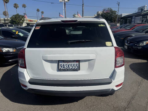 2012 Jeep Compass Sport