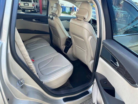 2017 Lincoln MKX Select
