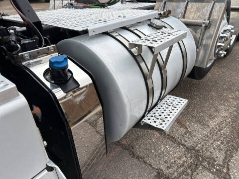 2021 International RH613