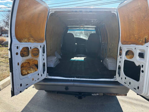 2004 Ford E-Series E-350 SD