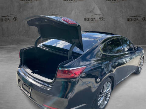 2017 Kia Cadenza Technology