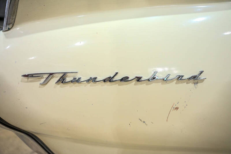 1963 Ford Thunderbird