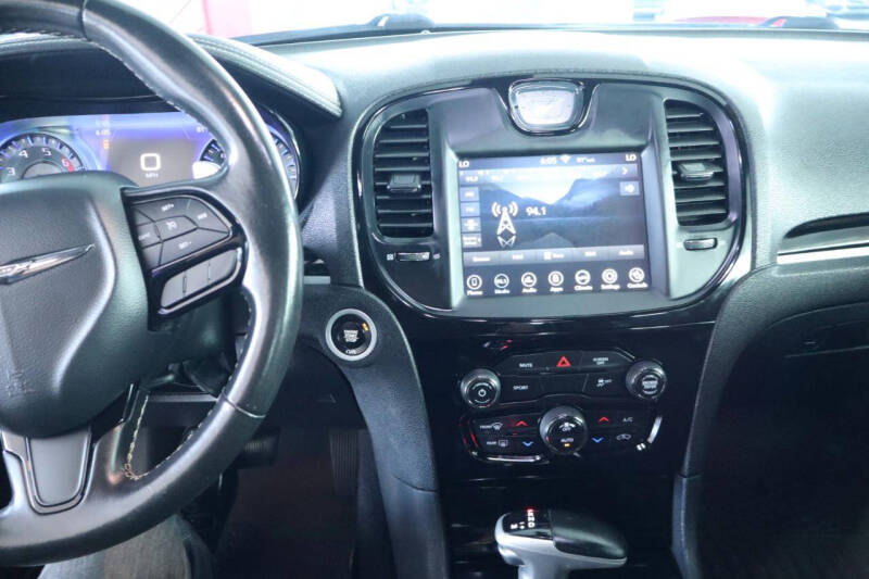 2020 Chrysler 300 S