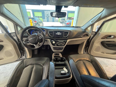 2018 Chrysler Pacifica Touring L