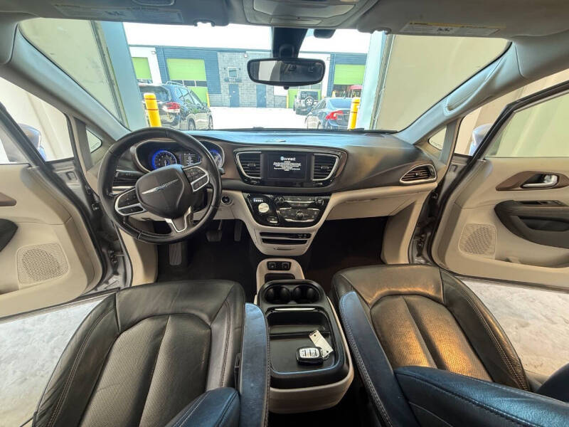 2018 Chrysler Pacifica Touring L