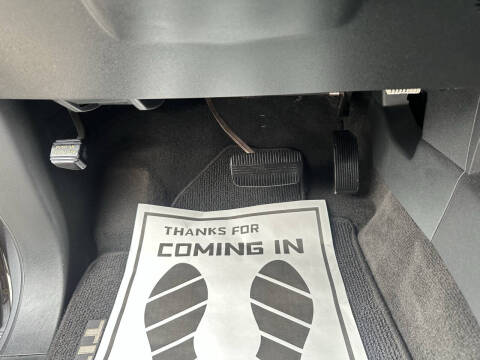 2013 Nissan Titan SV