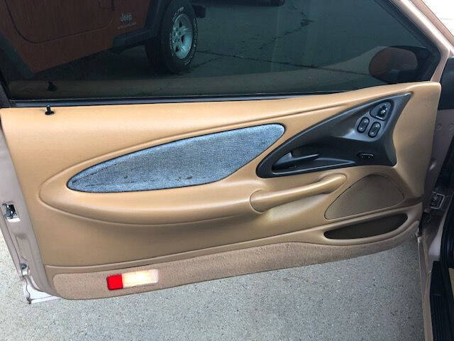 1996 Mercury Cougar for sale at Extreme Auto Plaza in Des Moines, IA