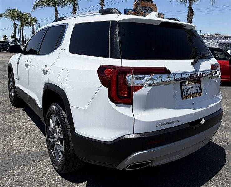 2023 GMC Acadia SLT