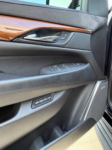 2016 Cadillac Escalade ESV Luxury Collection