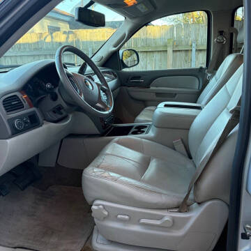 2013 Chevrolet Suburban LT