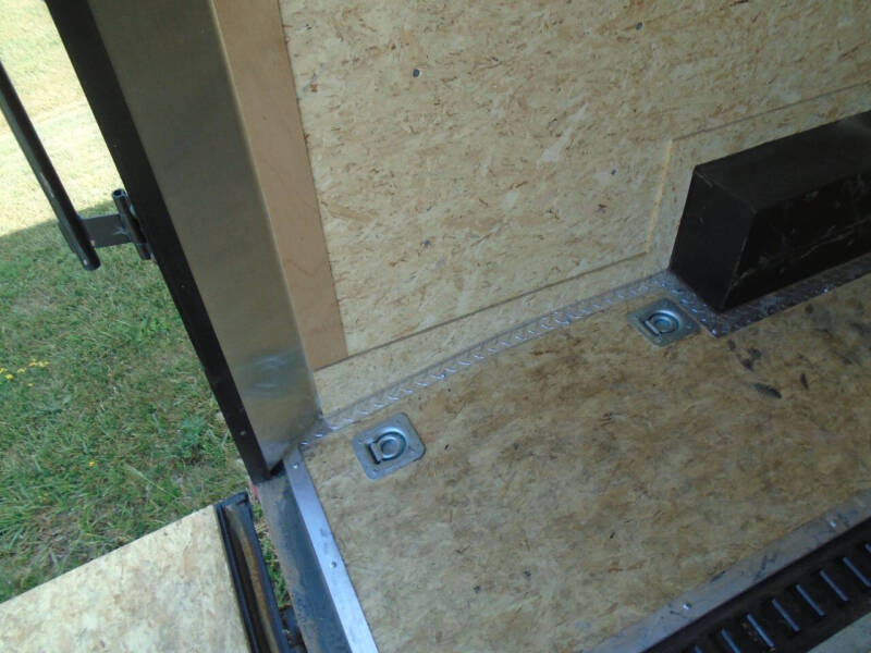 2024 RC Trailer 8.5 X 16 ENCLOSED