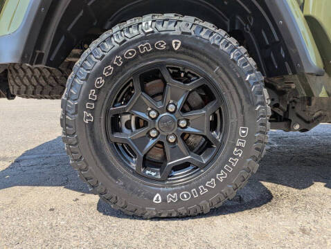 2022 Jeep Gladiator Sport