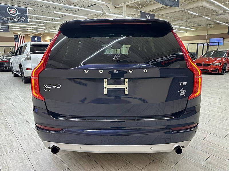 2019 Volvo XC90 T5 Momentum