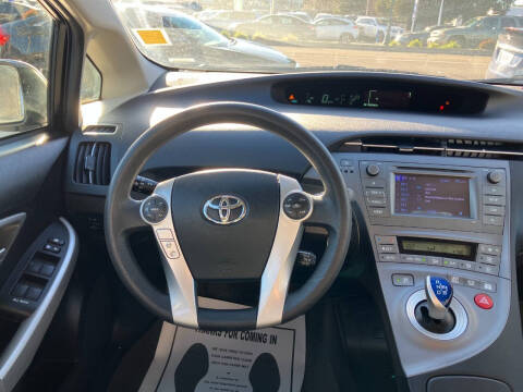 2013 Toyota Prius Two