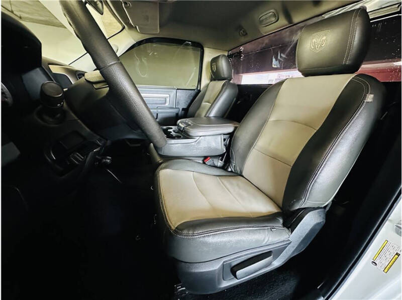 2013 RAM 1500 SLT