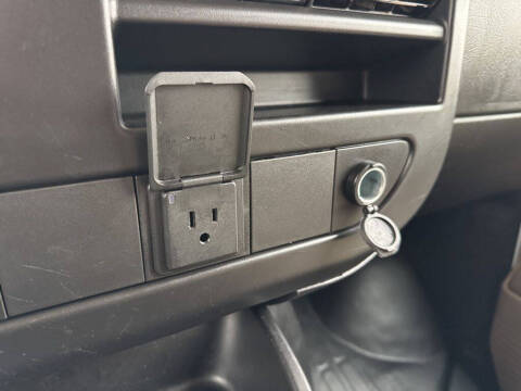 2023 Chevrolet Express 2500