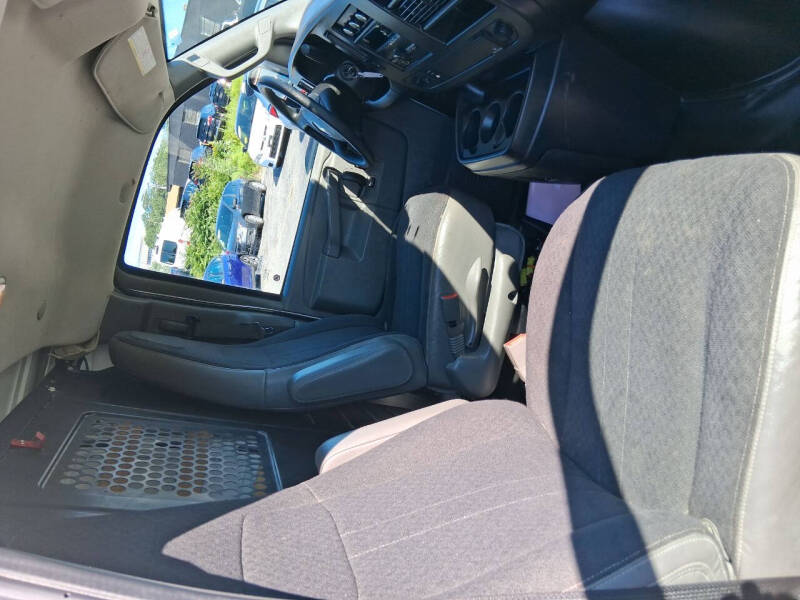 2018 Chevrolet Express 2500