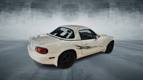 2000 Mazda MX-5 Miata