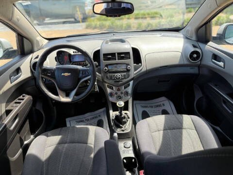 2013 Chevrolet Sonic LT Manual