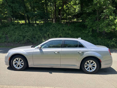 2016 Chrysler 300 Limited