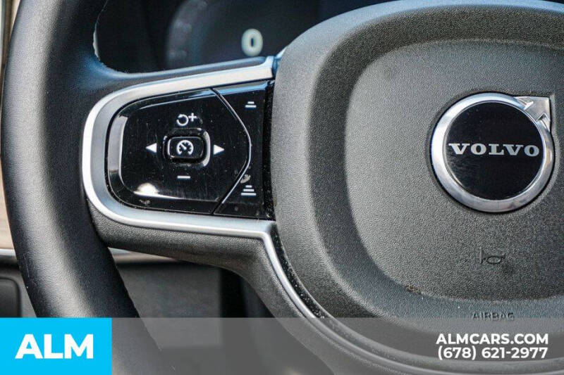 2025 Volvo XC90 B6 Plus Bright Theme 7P