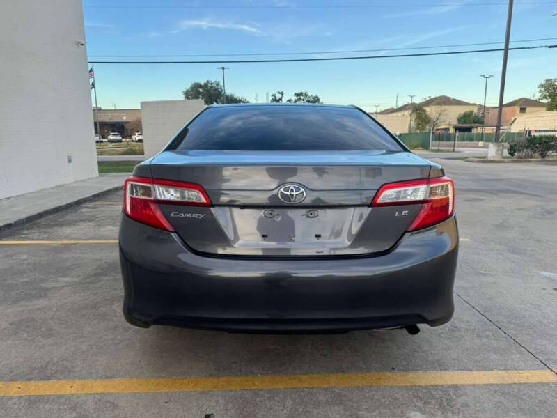 2014 Toyota Camry LE