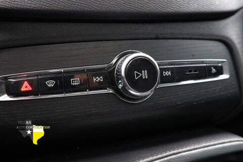 2020 Volvo XC90 T5 Momentum