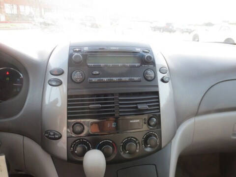 2010 Toyota Sienna LE 8-Passenger