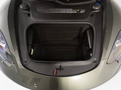 2025 Porsche 718 Cayman