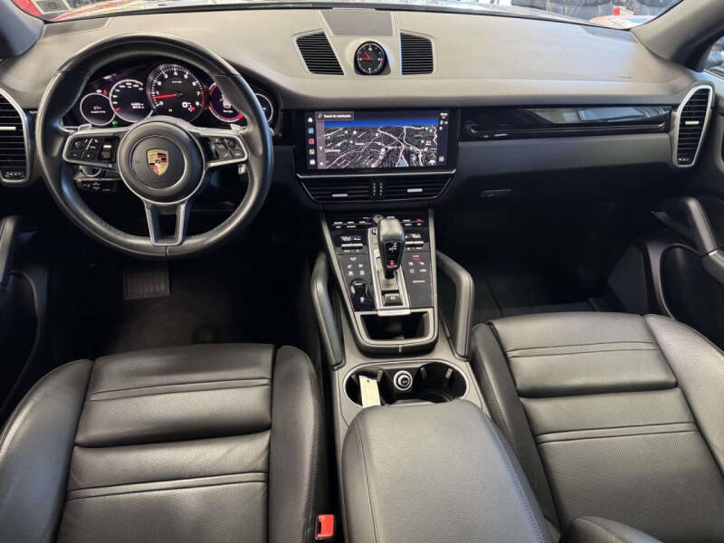 2023 Porsche Cayenne