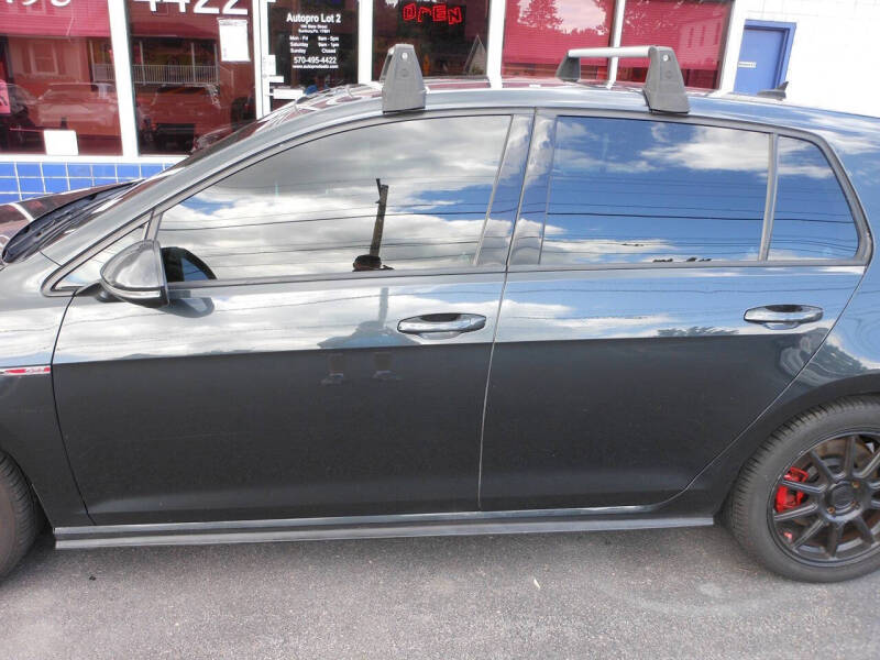 2017 Volkswagen Golf GTI SE