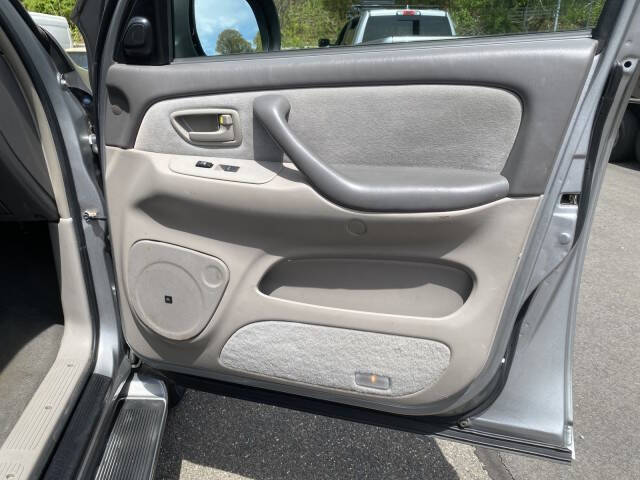 2006 Toyota Sequoia SR5