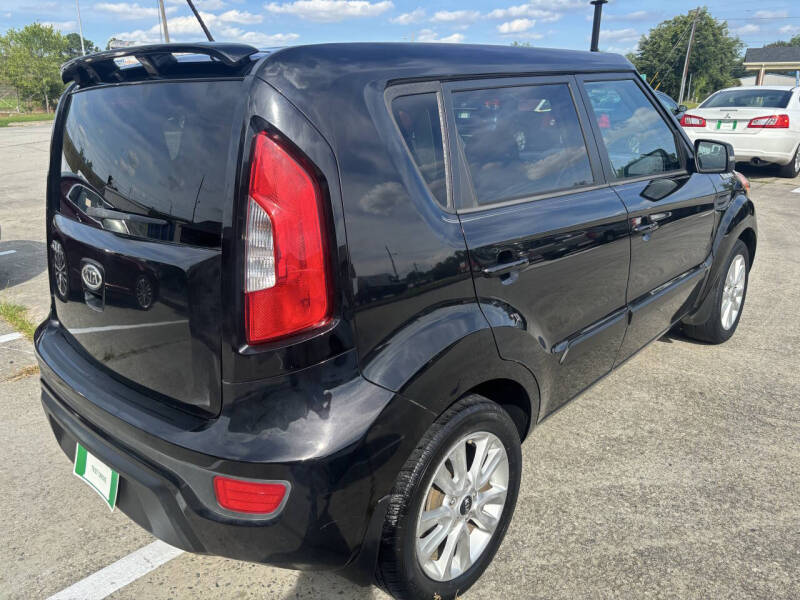 2012 Kia Soul +