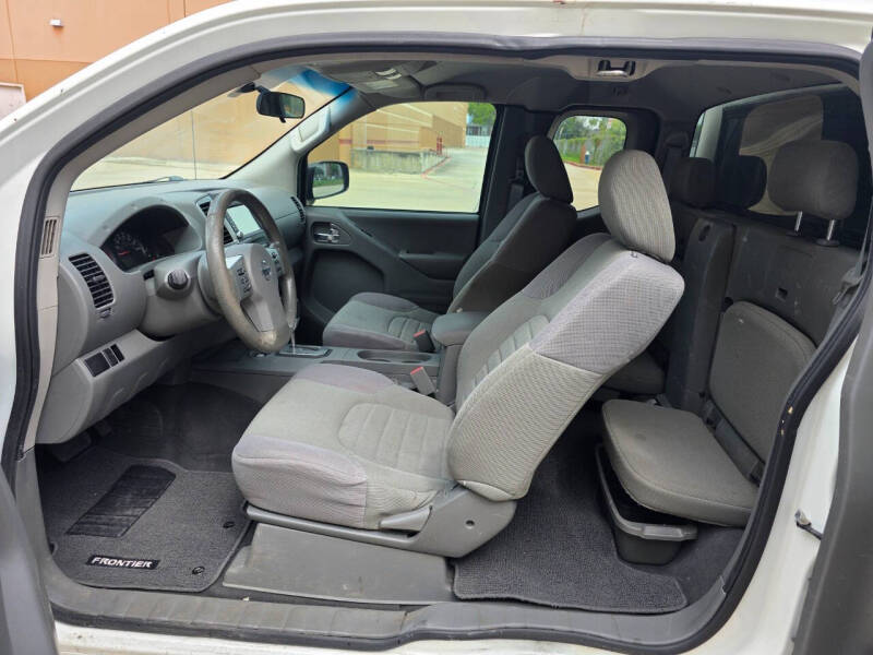 2021 Nissan Frontier SV