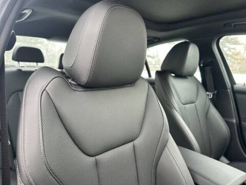 2024 BMW 3 Series 330i xDrive