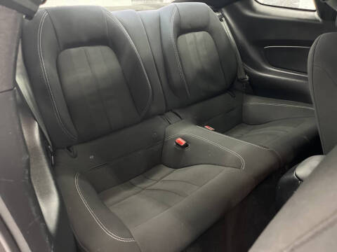 2020 Ford Mustang EcoBoost