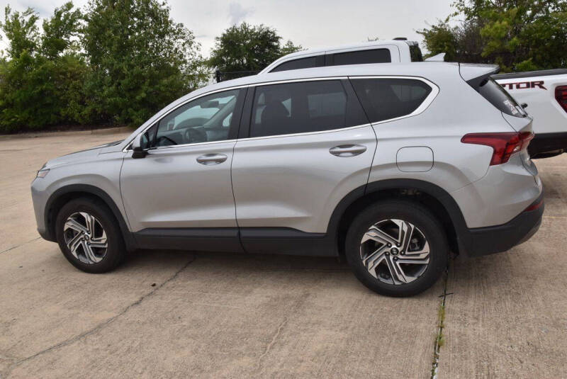 2023 Hyundai Santa Fe SE