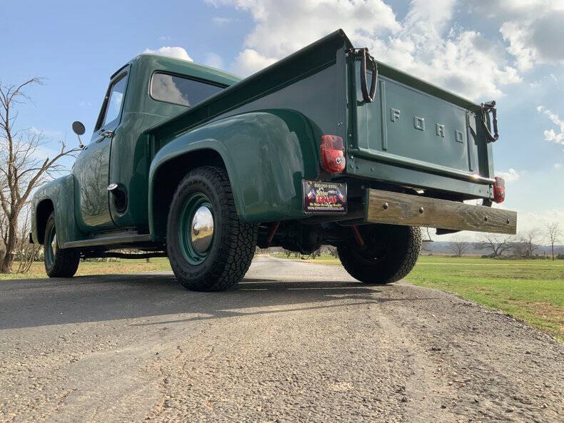 1953 Ford F-100
