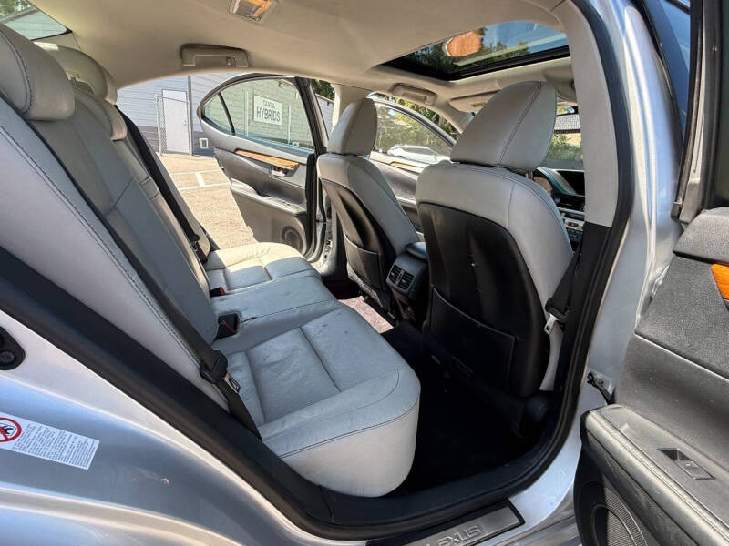 2014 Lexus ES 300h