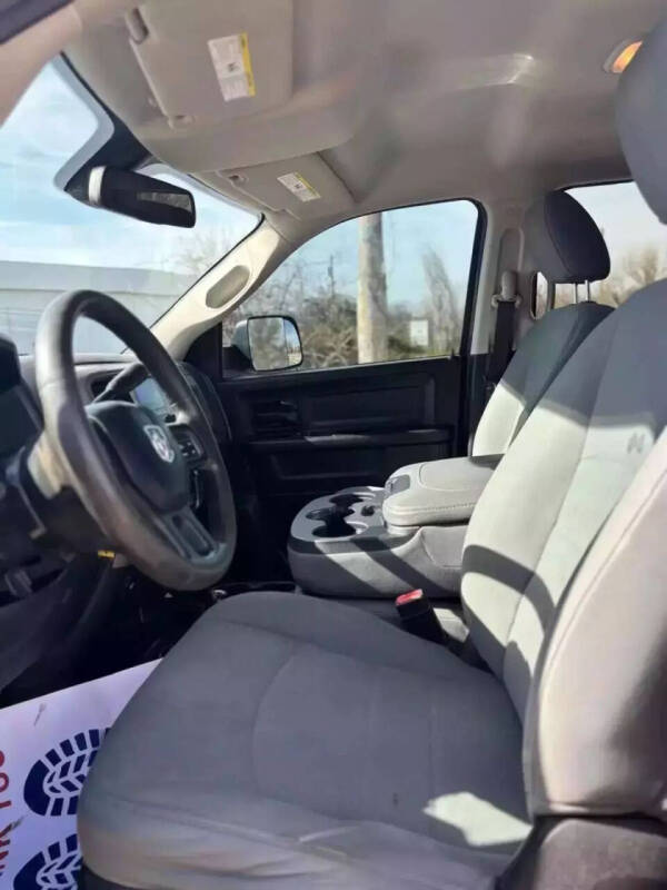 Image 8 of 2016 RAM 2500 Tradesman