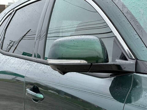 2025 VinFast VF8 Plus