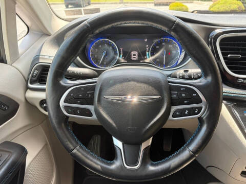 2021 Chrysler Pacifica Touring L