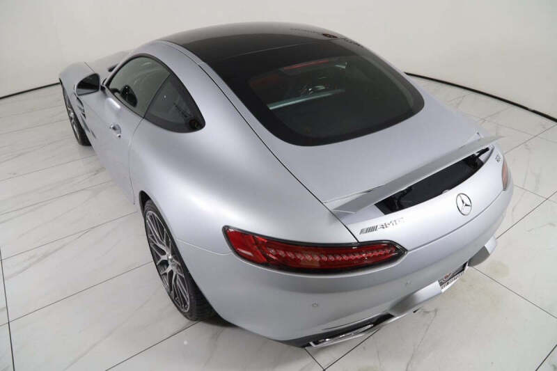 2017 Mercedes-Benz AMG GT