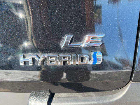 2025 Toyota Sienna LE 8-Passenger