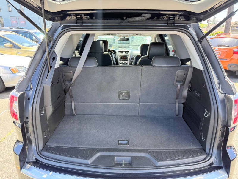 2013 GMC Acadia Denali