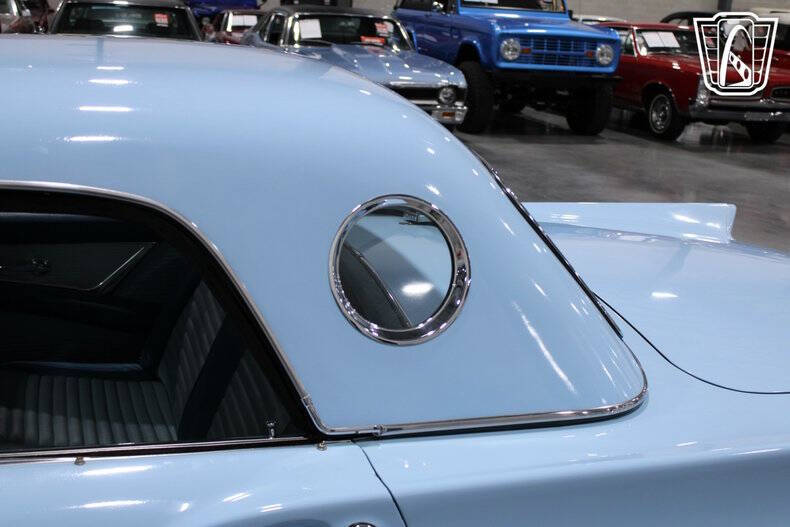 1957 Ford Thunderbird