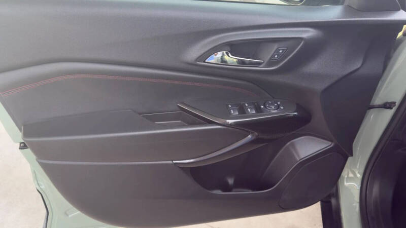 2024 Chevrolet Trax RS