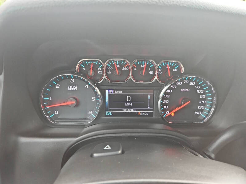 2017 Chevrolet Suburban LS