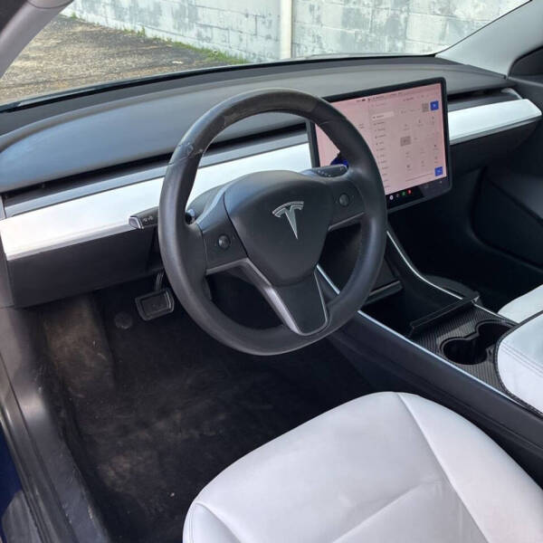 2020 Tesla Model 3 Standard Range Plus